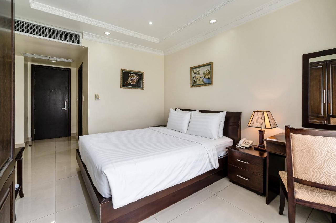 La Bonita Hotel And Apartments Хошимін Екстер'єр фото